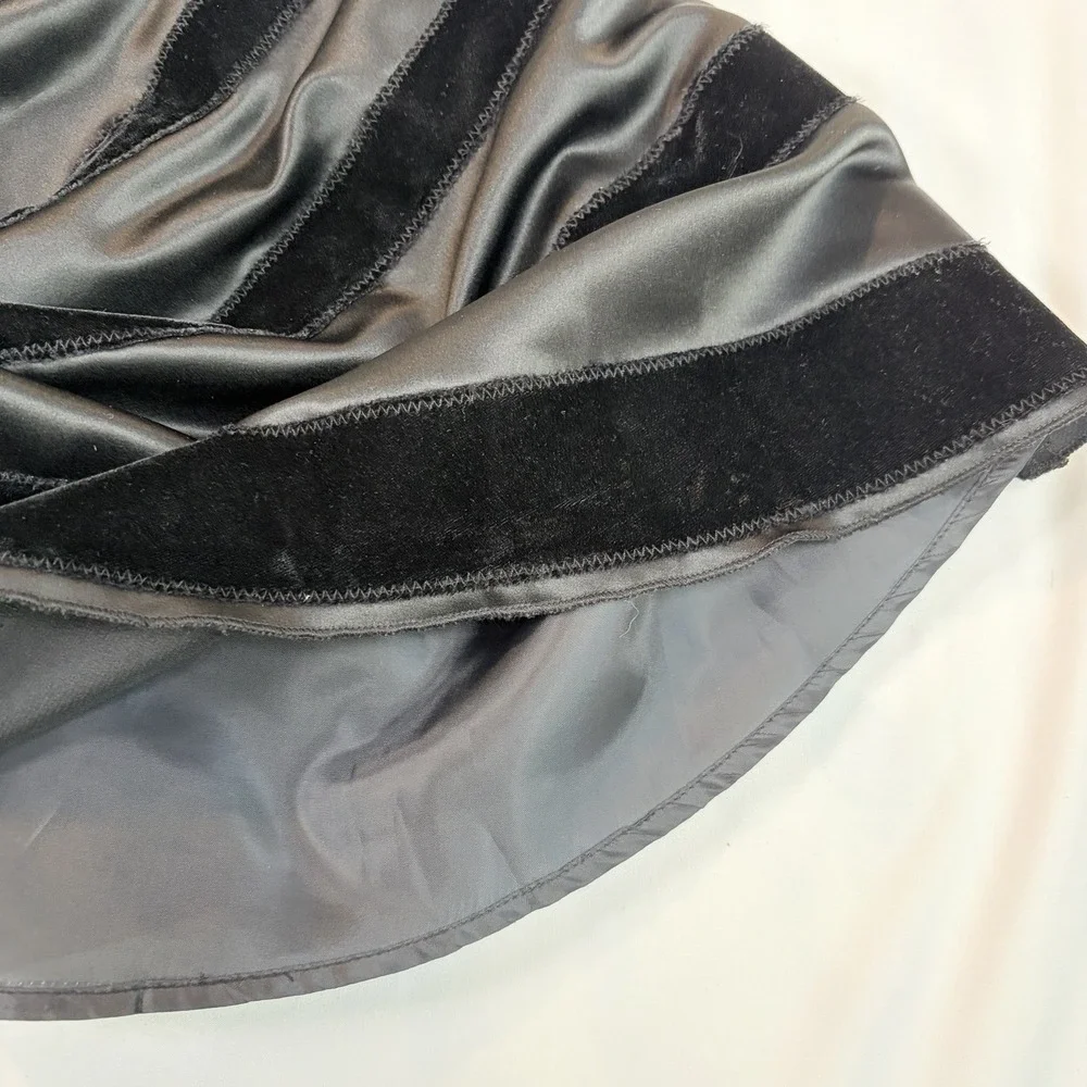Behnaz Sarafpour for Target Women's Black w/‎ Velvet Stripes Circle Skirt – Sz M